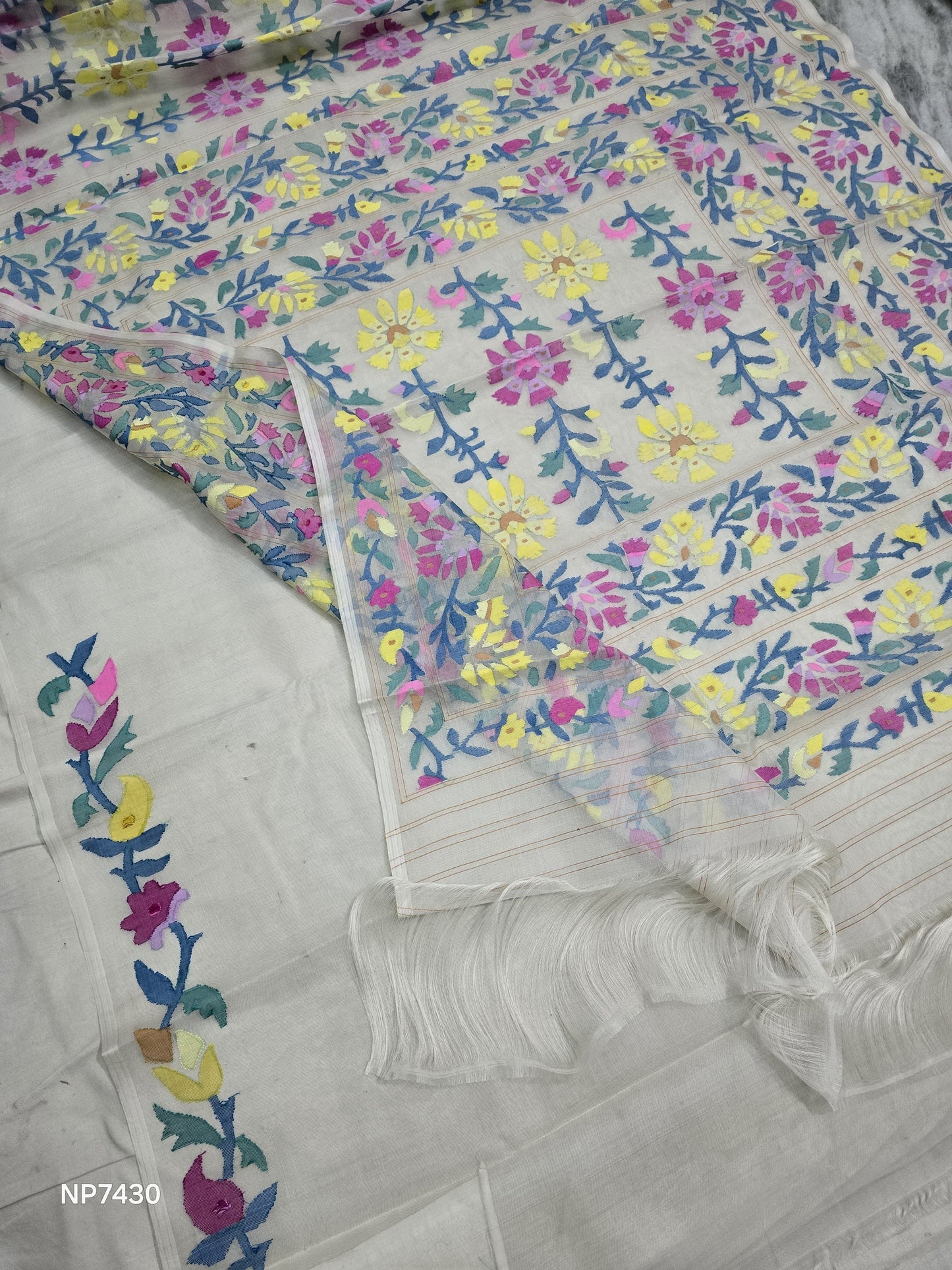 Ranik Tantuj muslin Jamdani saree Indian saree floral sarees SaffronFashion