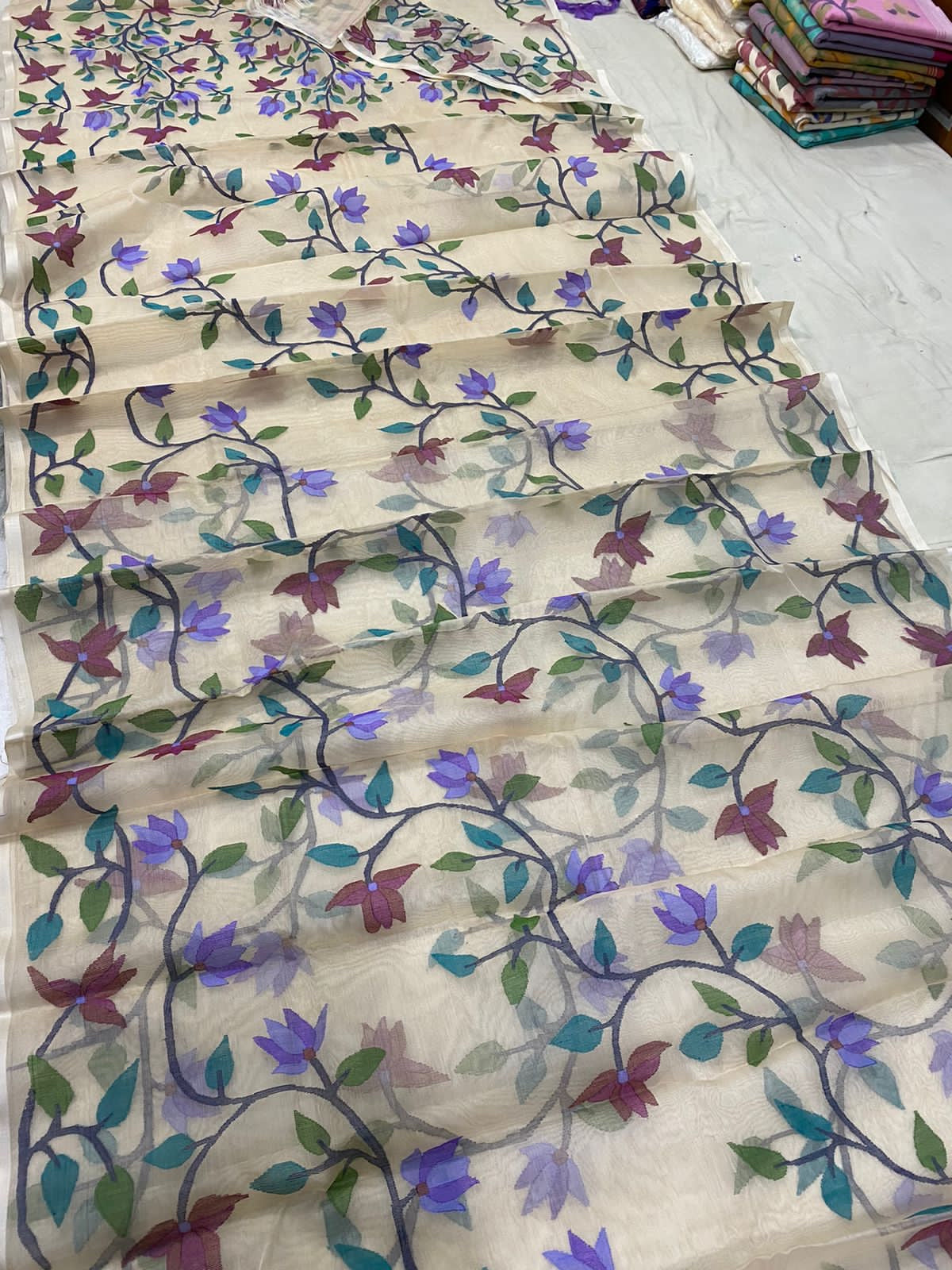Malvika tantuj jamdani sarees handwoven saree - Saffronfashionindia