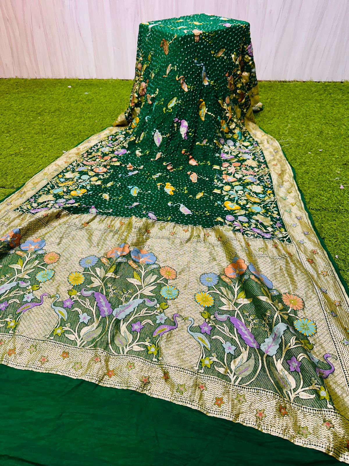 Green Banarsi dupatta Georgette dupatta - Saffronfashionindia