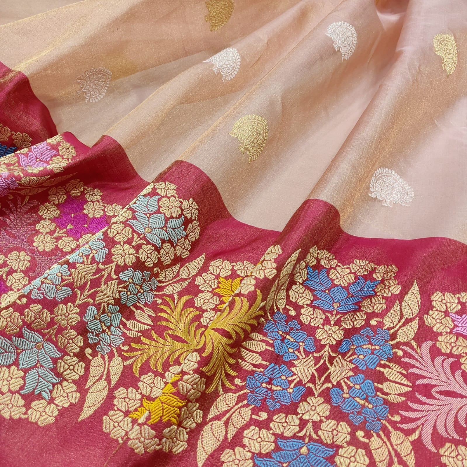 Razi tissue handwoven kadwa saree - Saffronfashionindia