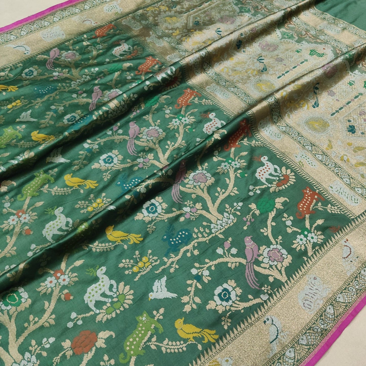 Green katan silk saree handwoven sarees Indian sari blouse - Saffronfashionindia