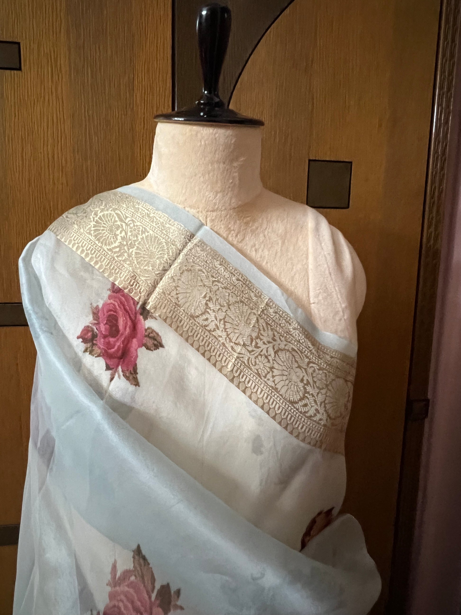 Naisha organza floral saree sexy sari - Saffronfashionindia