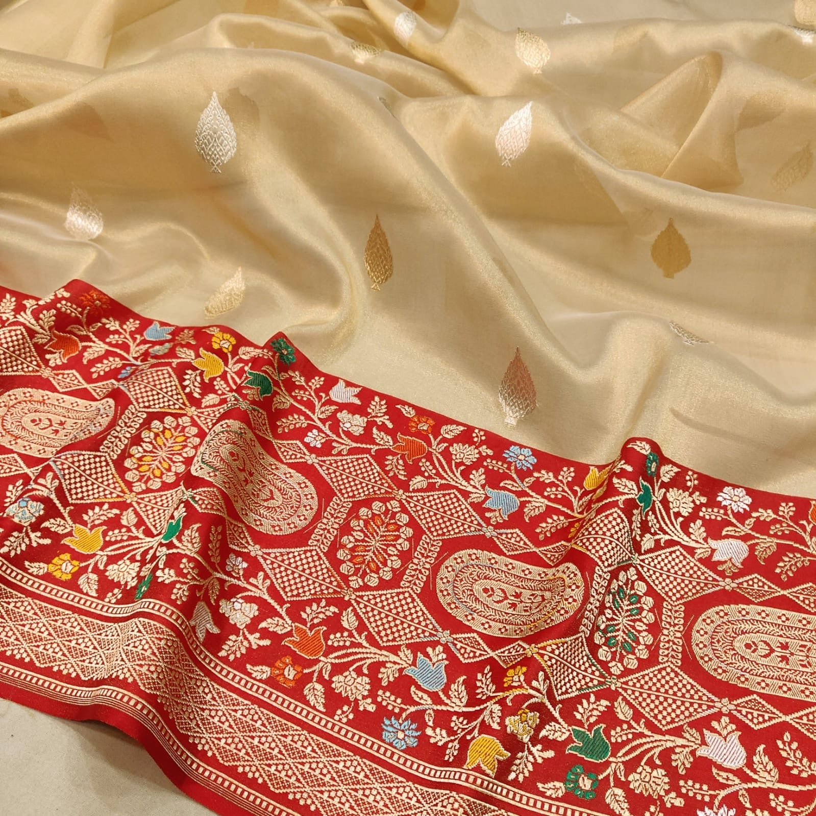 Laaju handwoven saree tissue saree blouse - Saffronfashionindia