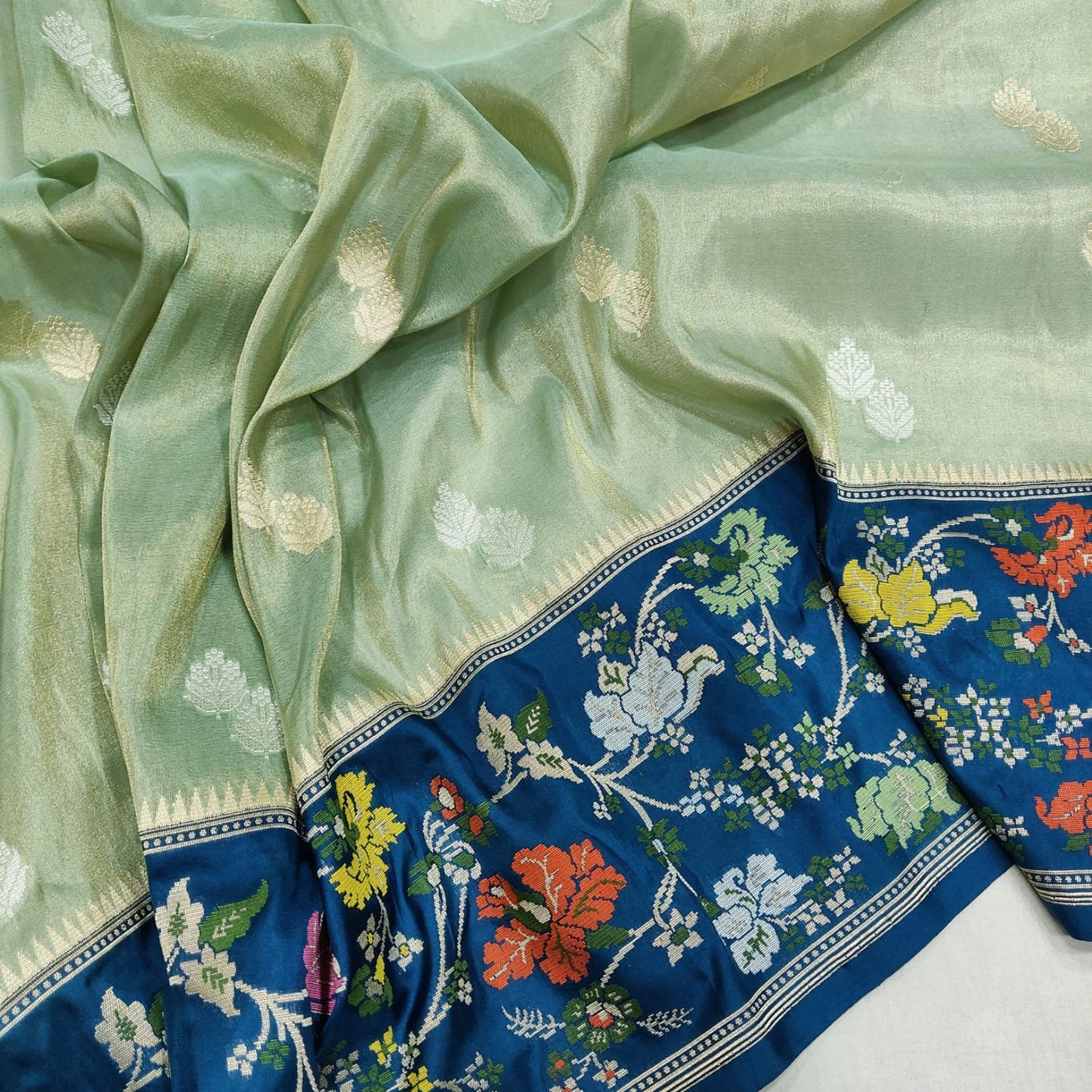 Rivisha Green tissue saree handwoven sarees Indian saree - Saffronfashionindia