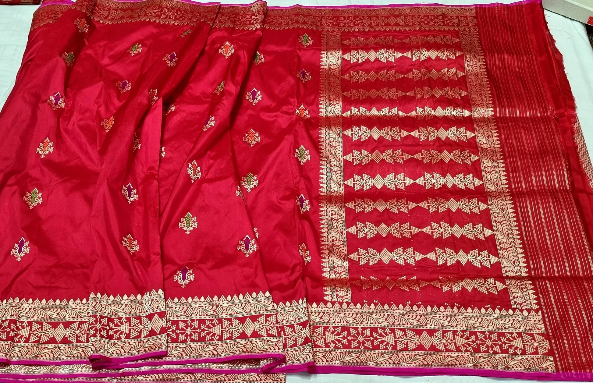 Red bridal Banarsi handwoven kadwa Katan sarees - Saffronfashionindia