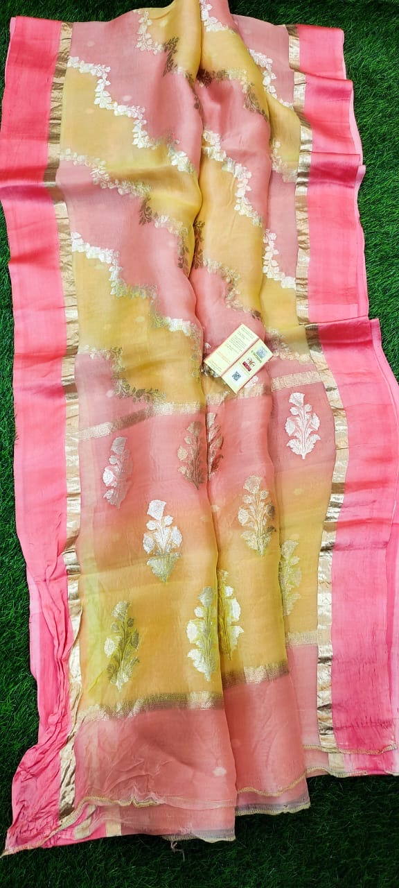 Ramgkat Kora saree Handlooms saree Banarsi saree blouse - Saffronfashionindia