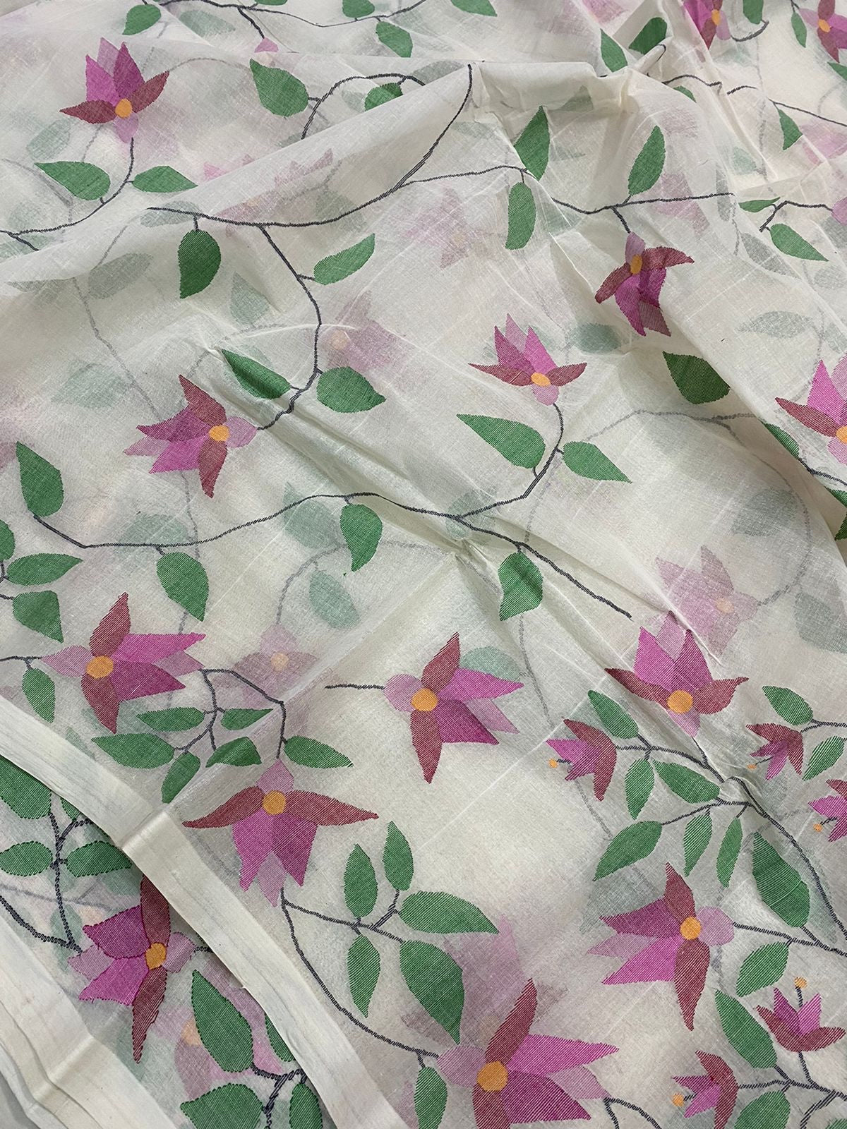 Devisha Tantuj jamdani saree - Saffronfashionindia