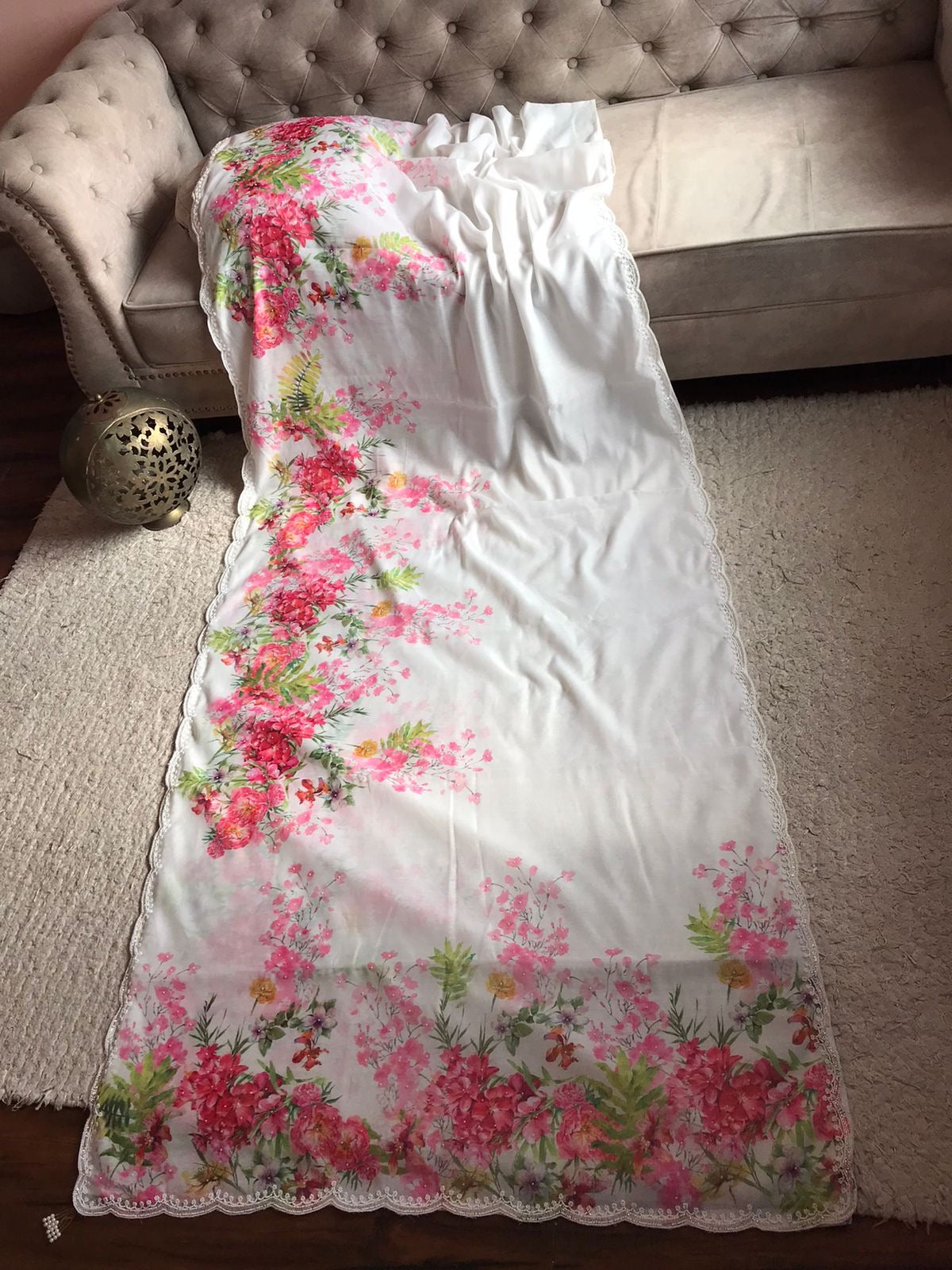 White Floral Linene Elegant Saree Partywear Sari - Saffronfashionindia