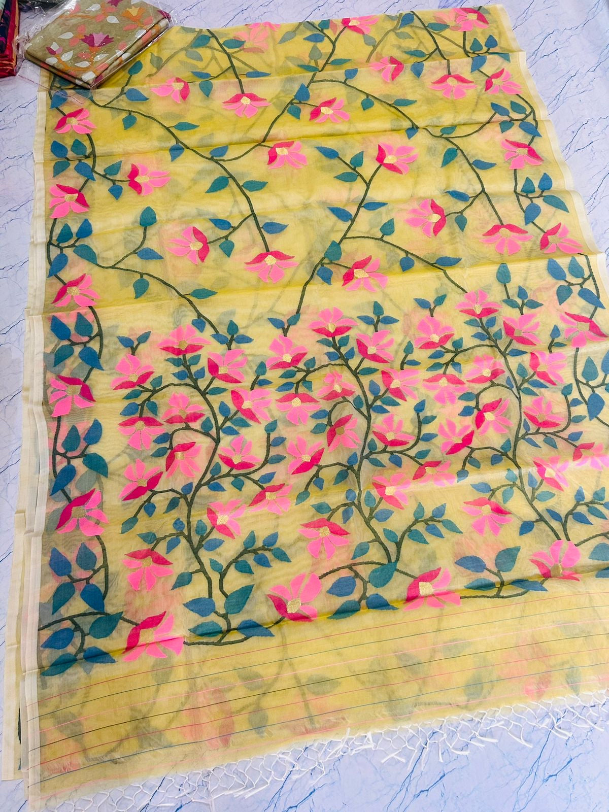 Yelena handloom muslin Tantuj sarees - Saffronfashionindia
