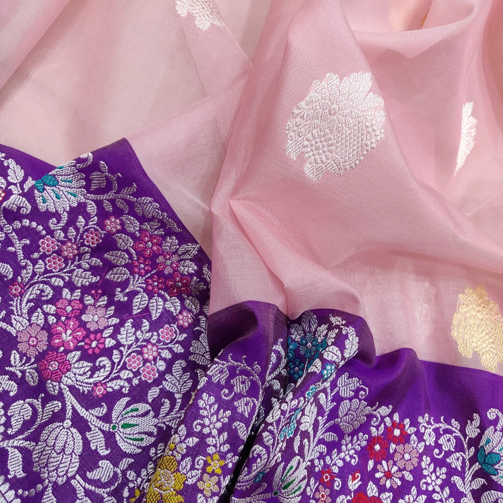 Ruvi kora hamdwoven kadwa saree Indian sarees - Saffronfashionindia