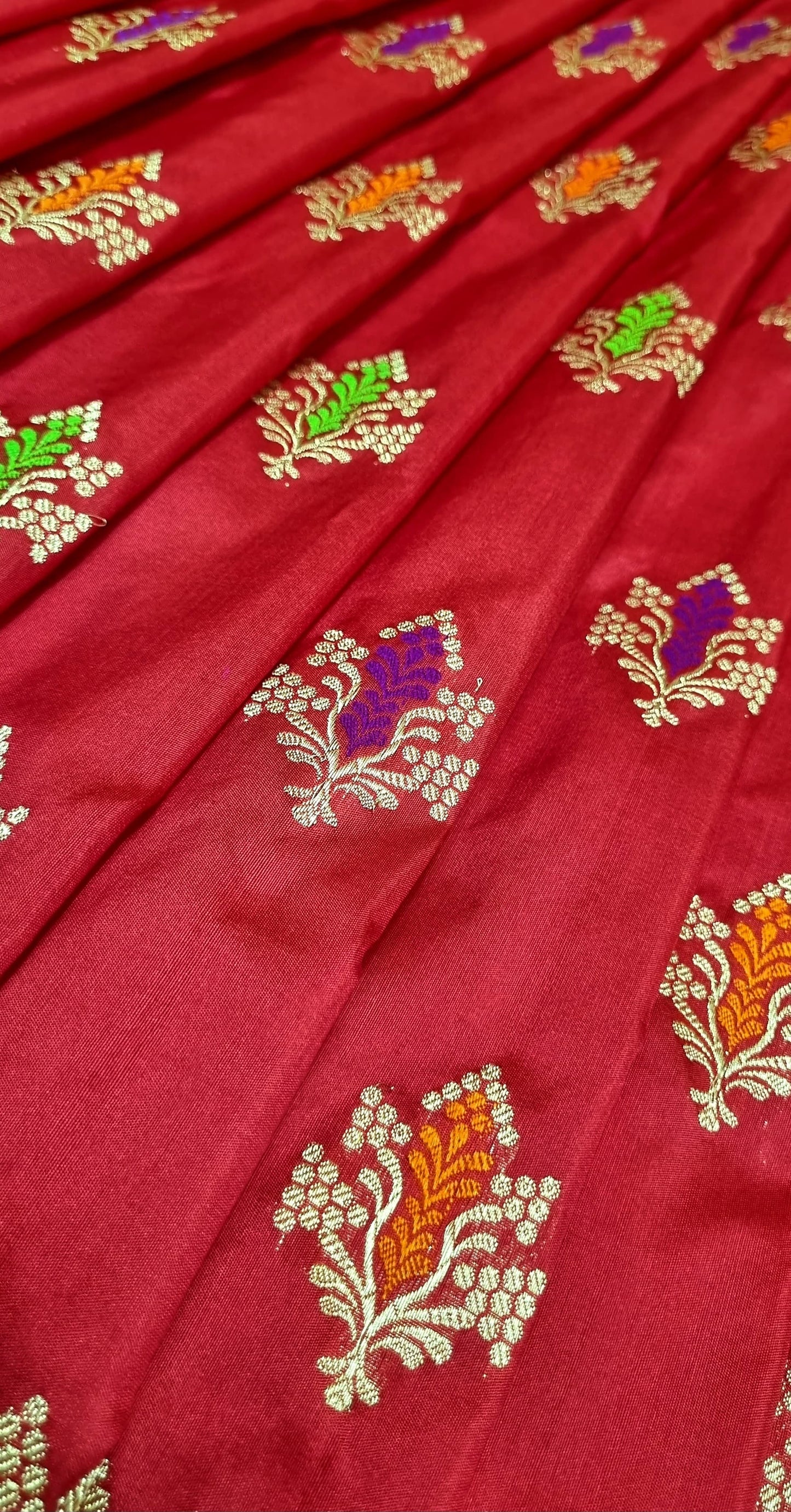 Red bridal Banarsi handwoven kadwa Katan sarees - Saffronfashionindia