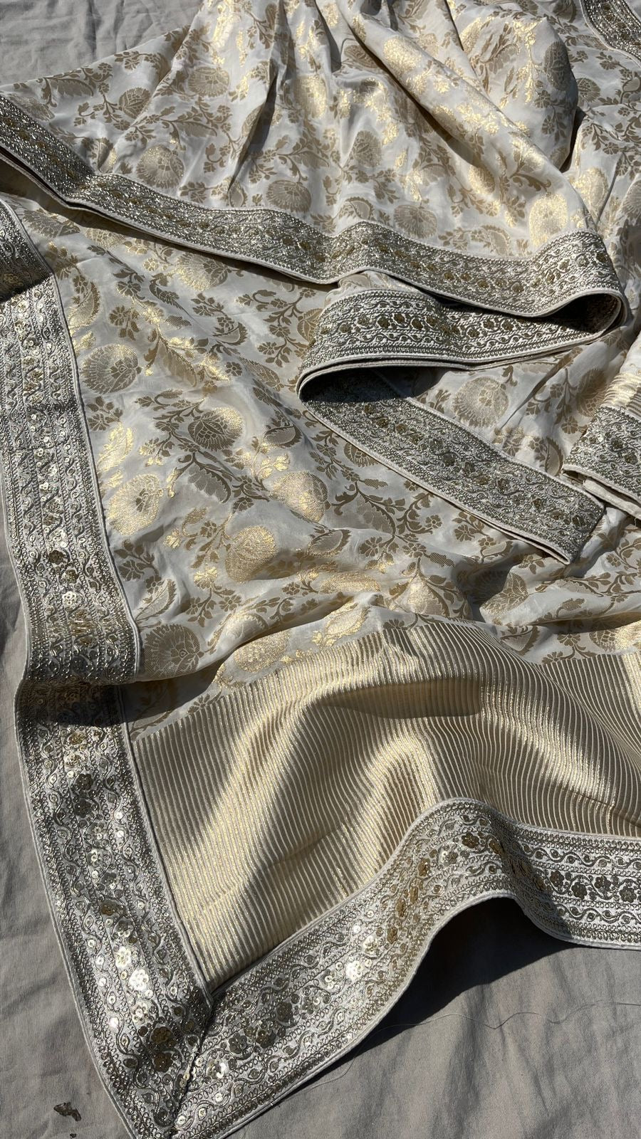 White Khaddi Gorgette saree weaving saree - Saffronfashionindia
