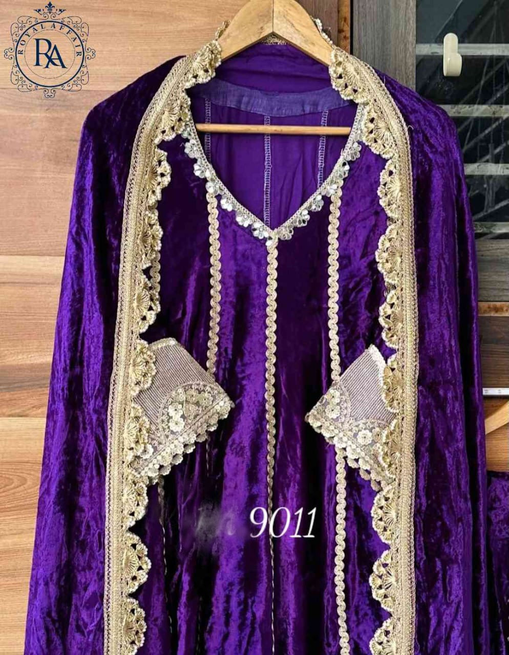 Velvet Salwar Suit Anarkali Salwar kameez - Saffronfashionindia
