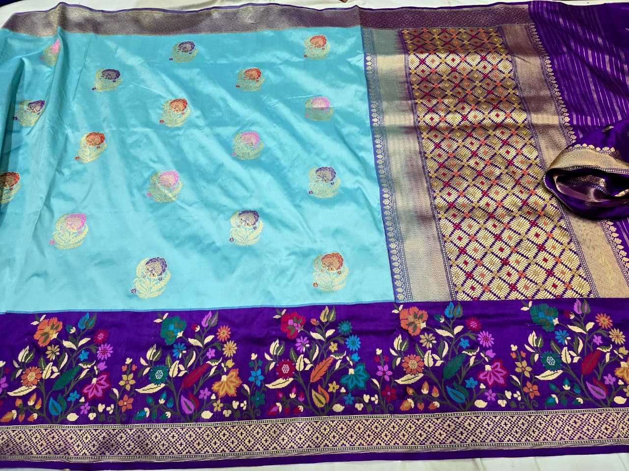 Yubhi Banarsi saree handwoven saree kadwa sarees SaffronFashion