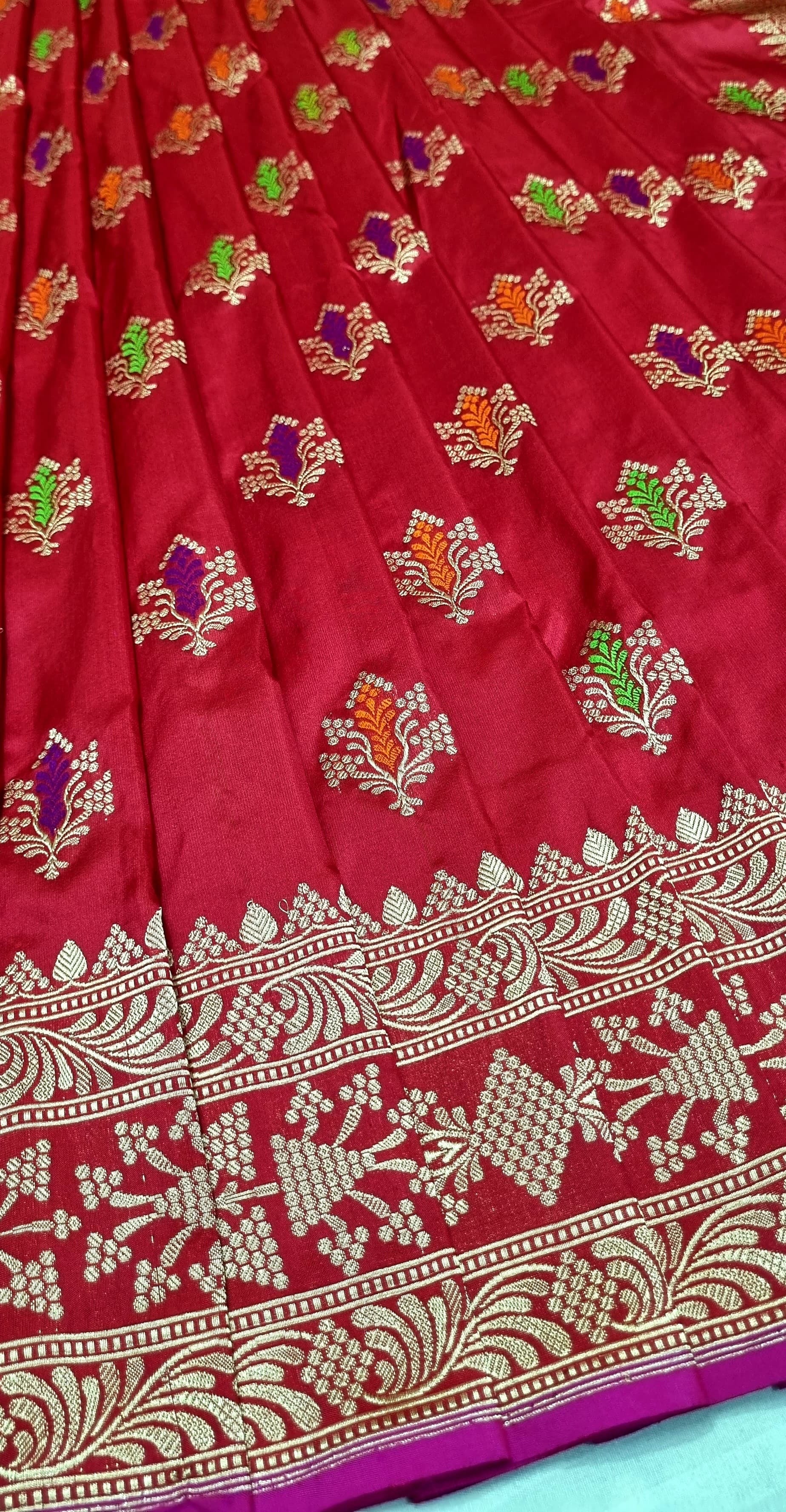 Red bridal Banarsi handwoven kadwa Katan sarees - Saffronfashionindia