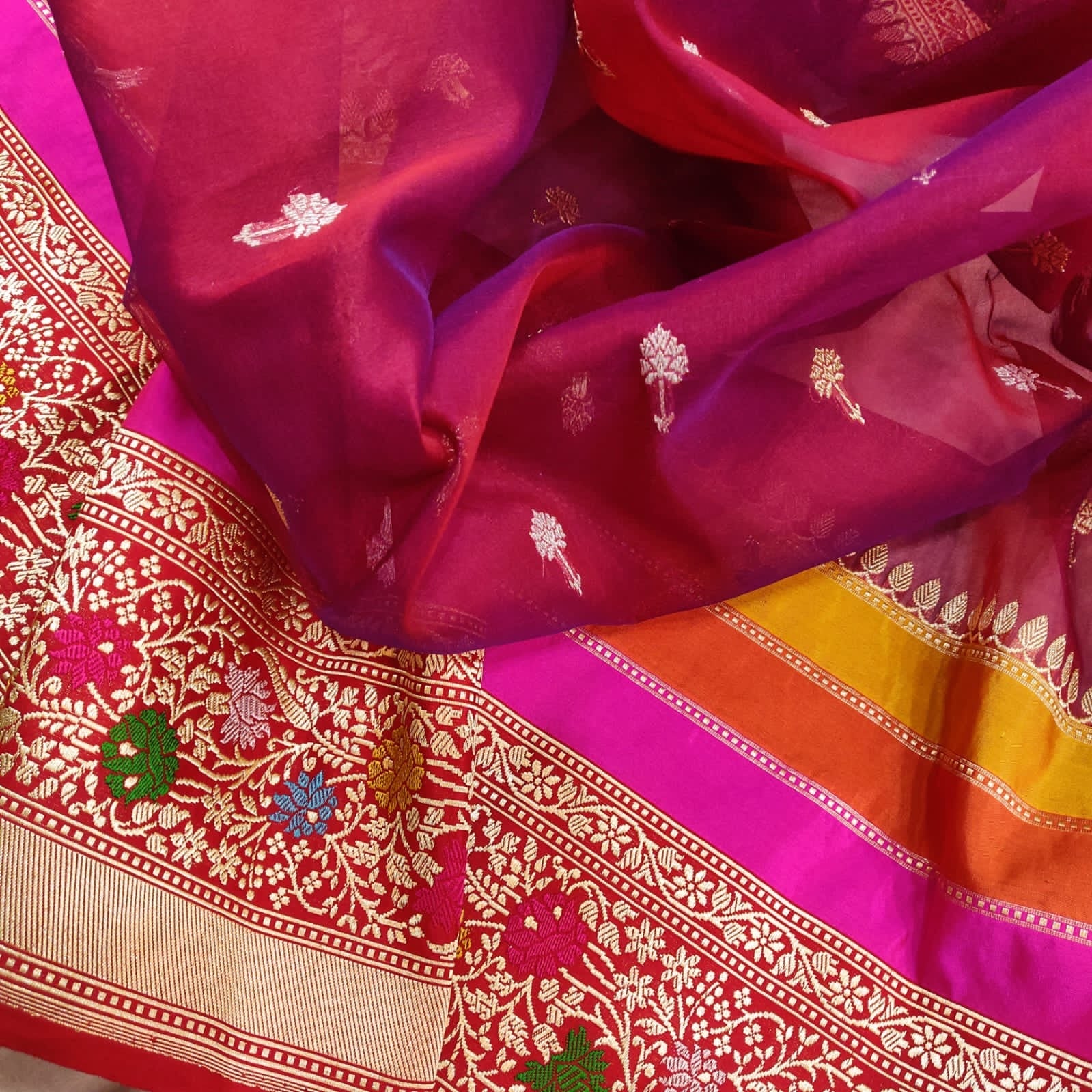 Pallavi Kora handwoven kadwa zari saree - Saffronfashionindia