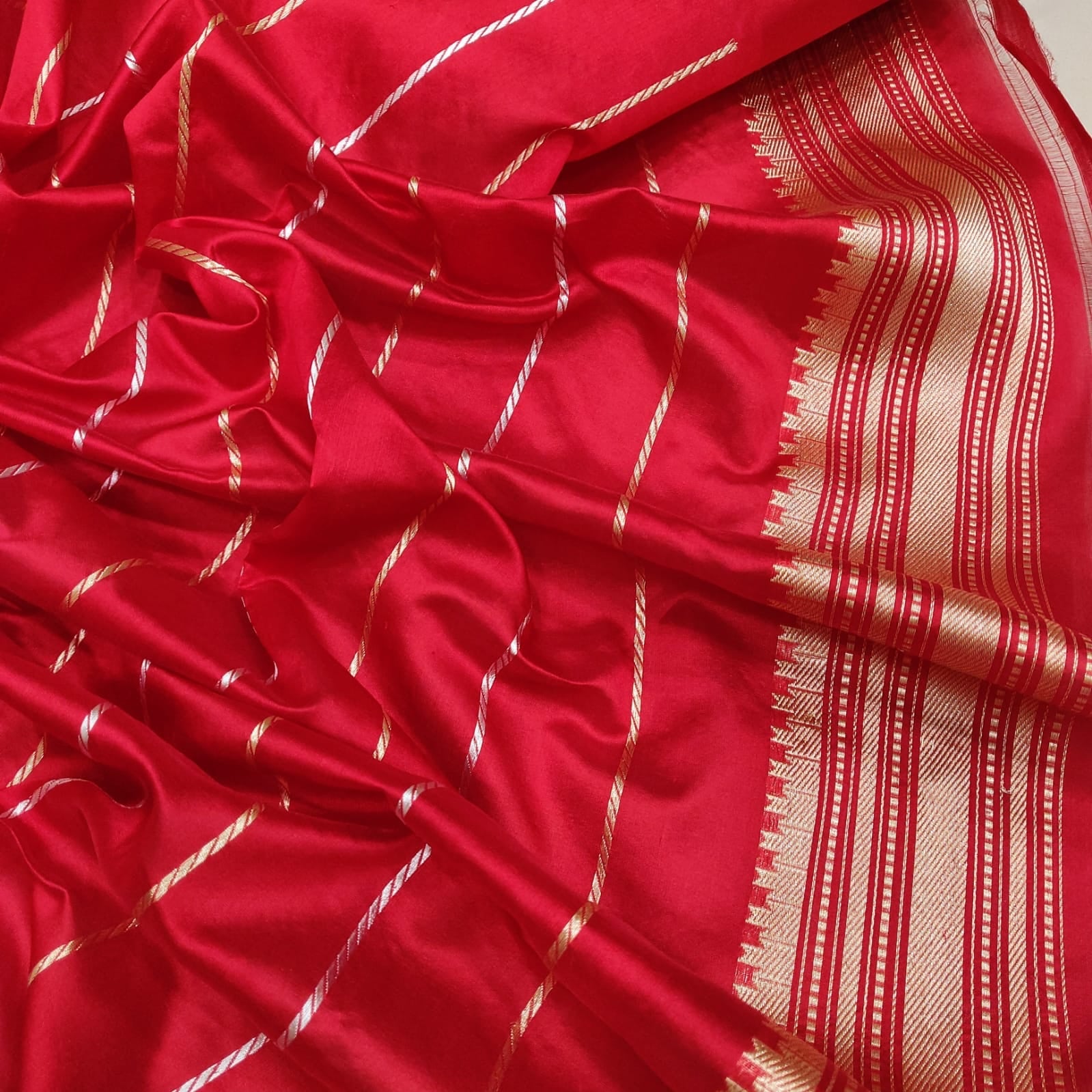 Oliva tissue handwoven saree - Saffronfashionindia