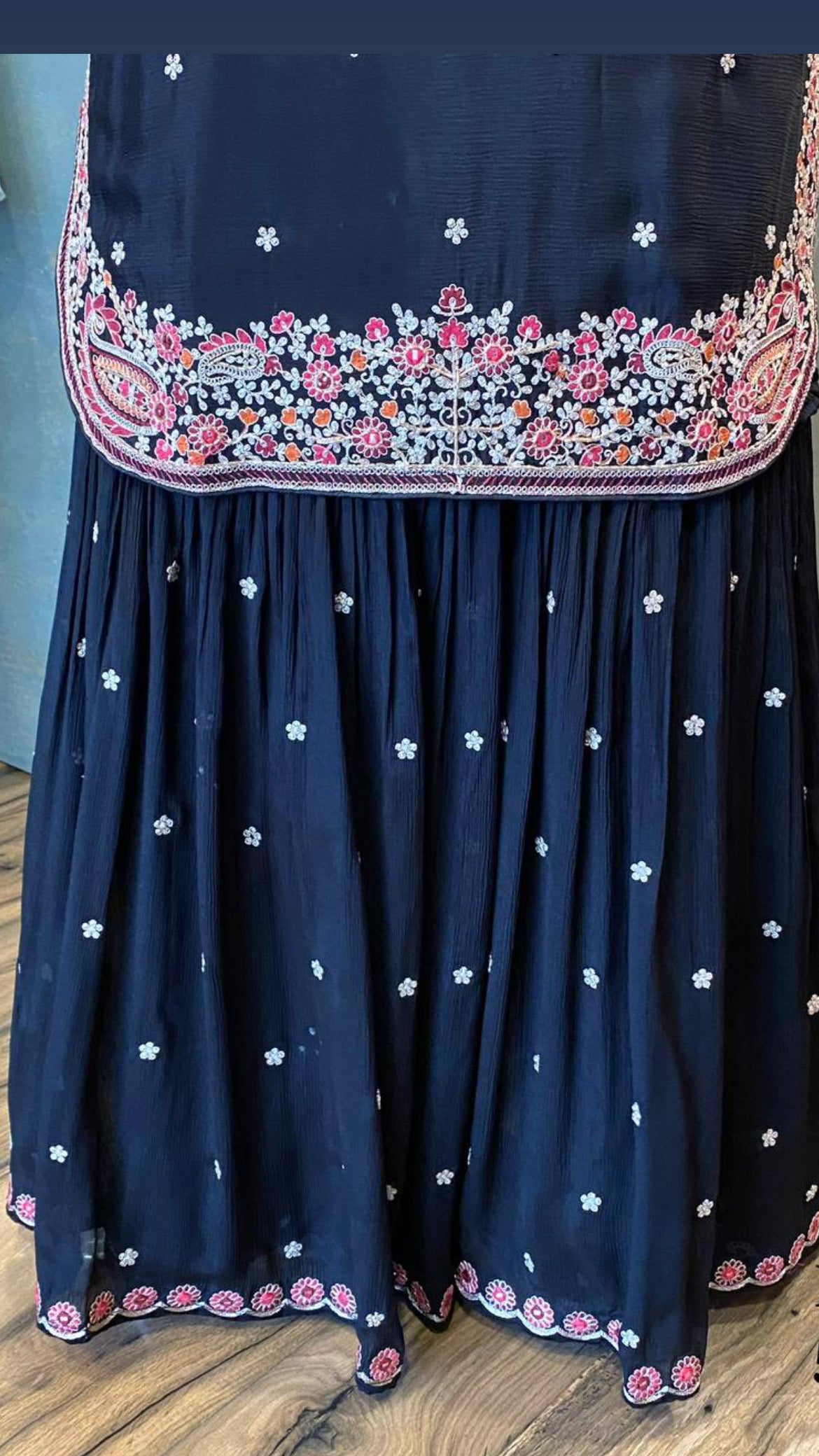 Black embroidery kurta set - Saffronfashionindia