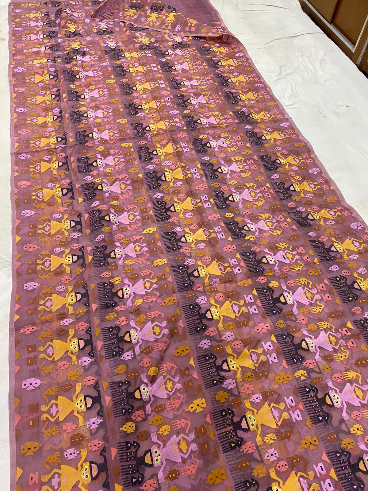 Daisydee tantuj muslin saree - Saffronfashionindia