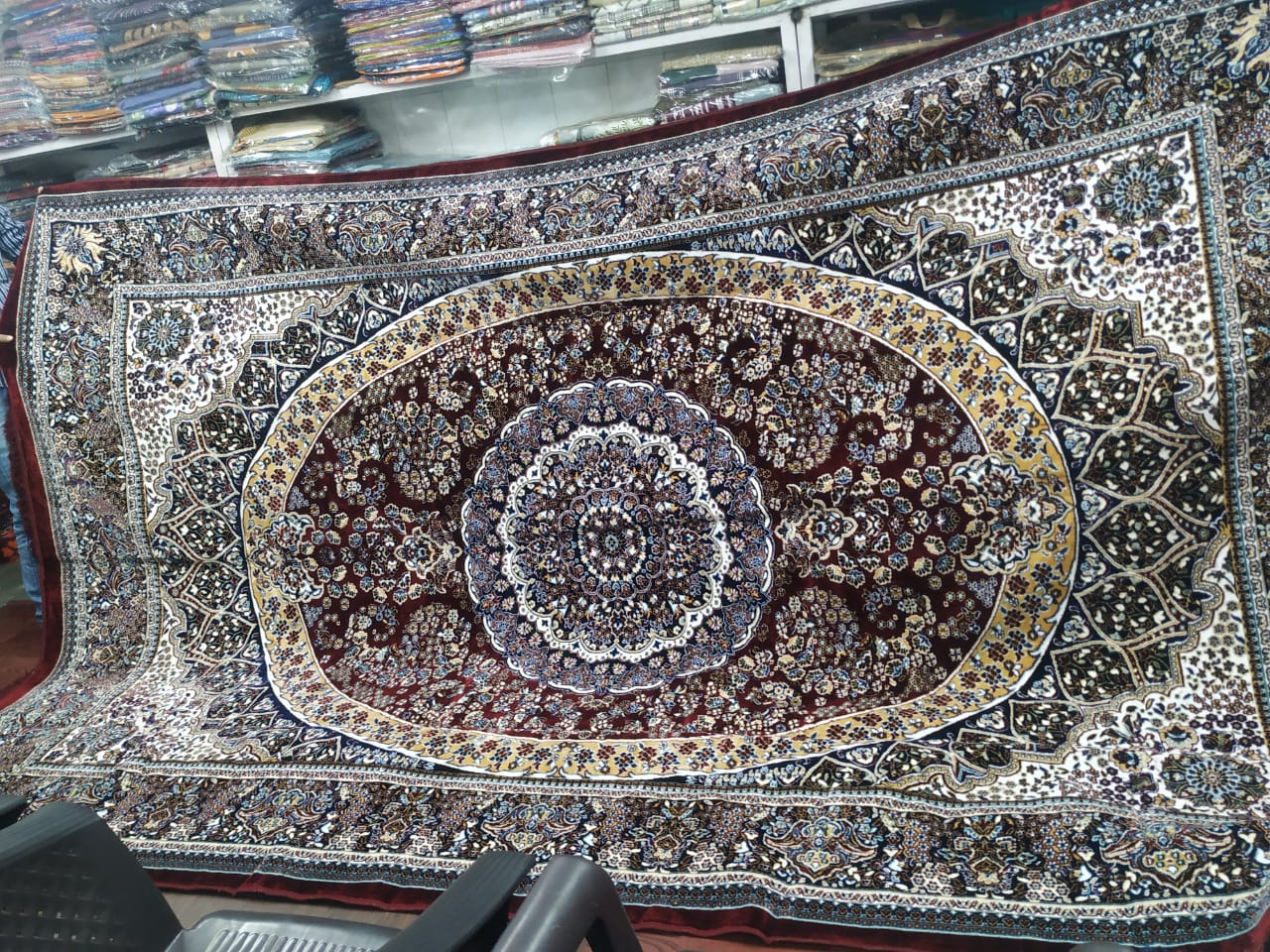 Nusheena velvet beautiful authetic carpets - Saffronfashionindia