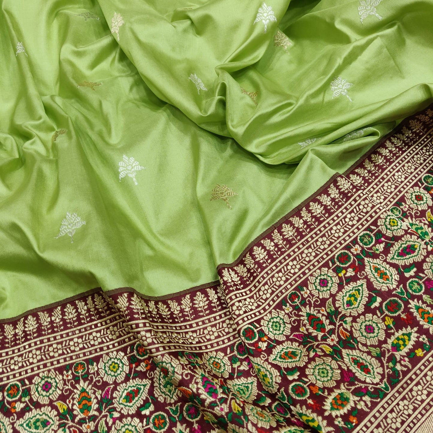 Vintage Banarsi Katan silk saree - Saffronfashionindia