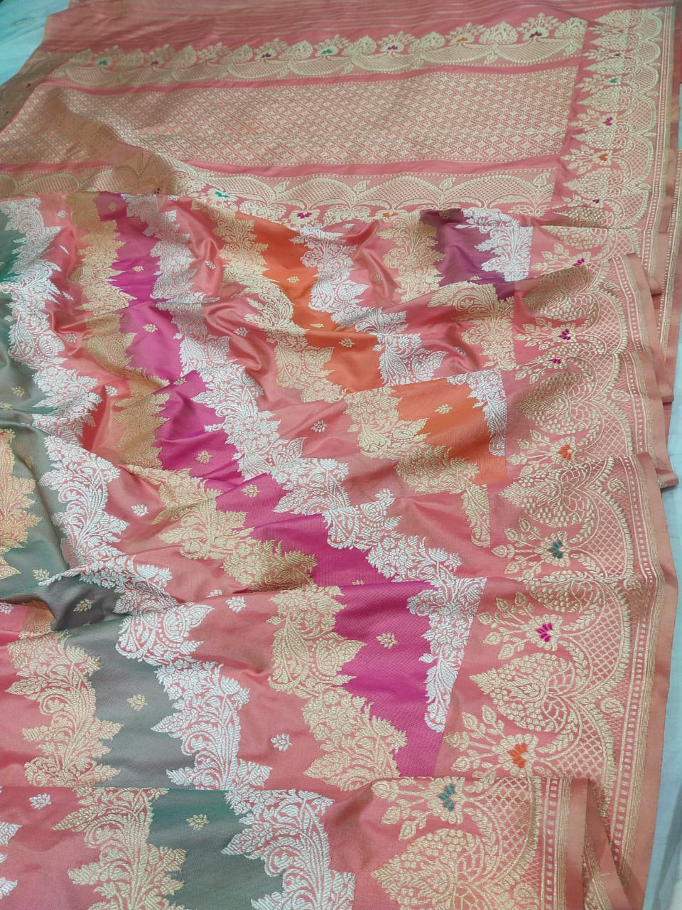 Rangkart premium Banarsi saree - Saffronfashionindia
