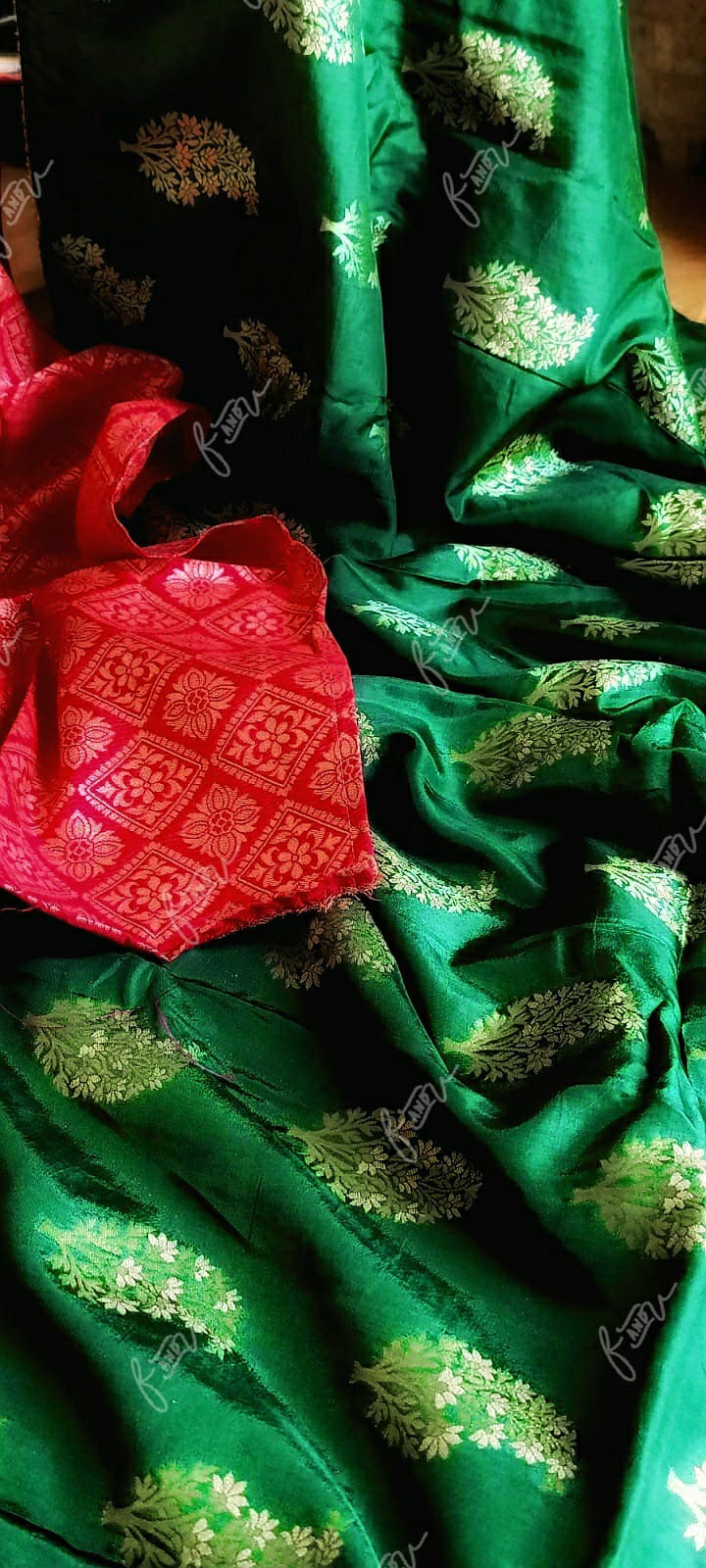 Munga floral crepe sarees - Saffronfashionindia