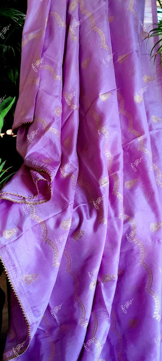 Mahisha munga crepe exclusive saree - Saffronfashionindia