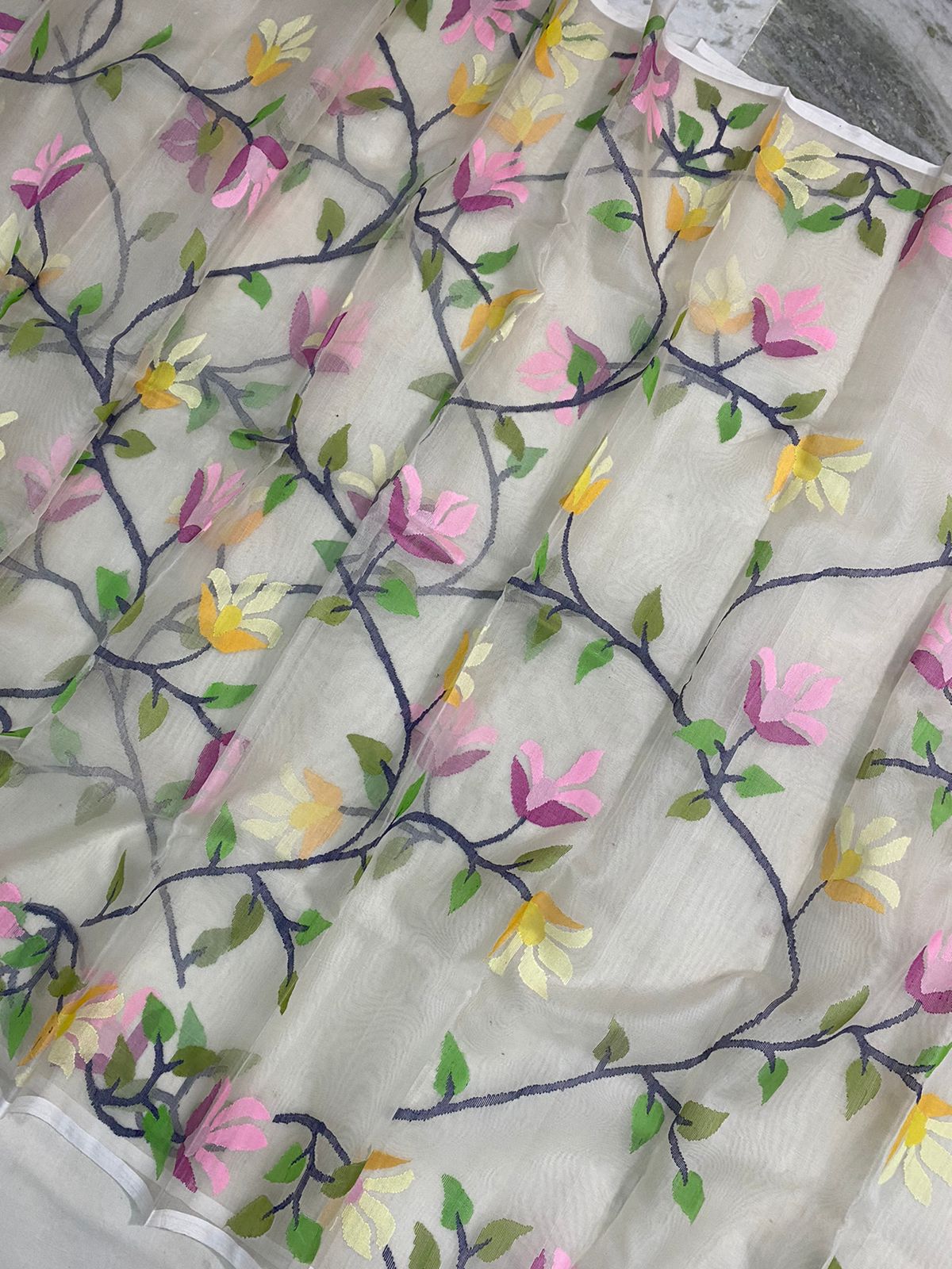 Naisha jamdani handwoven saree - Saffronfashionindia