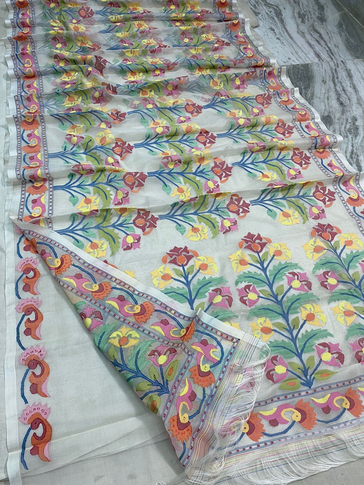 Blossom tantuj jamdani handloom sarees - Saffronfashionindia