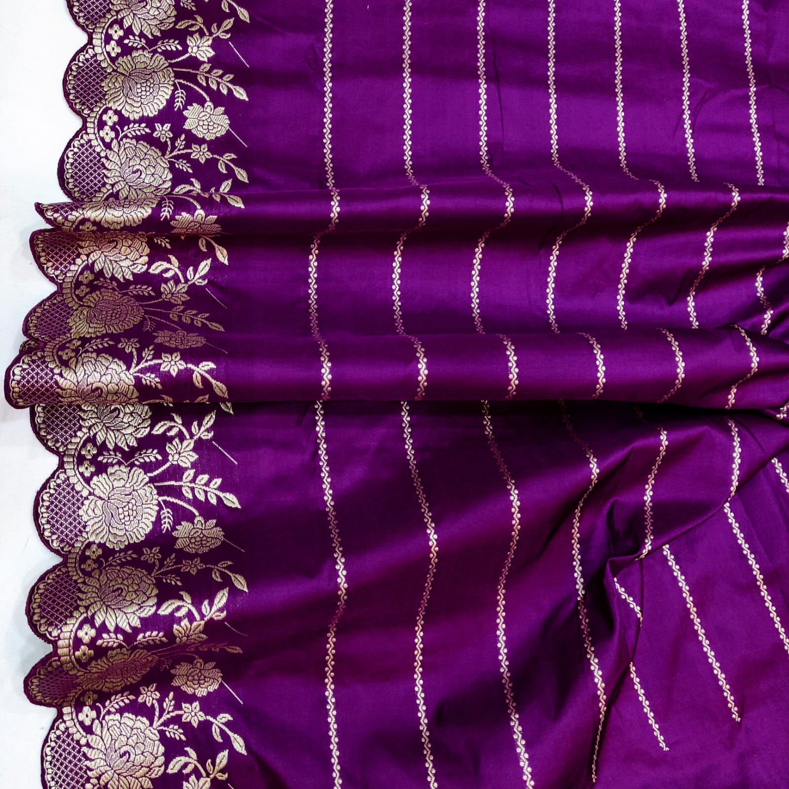 Vanisha Katan silk handwoven kadwa saree - Saffronfashionindia