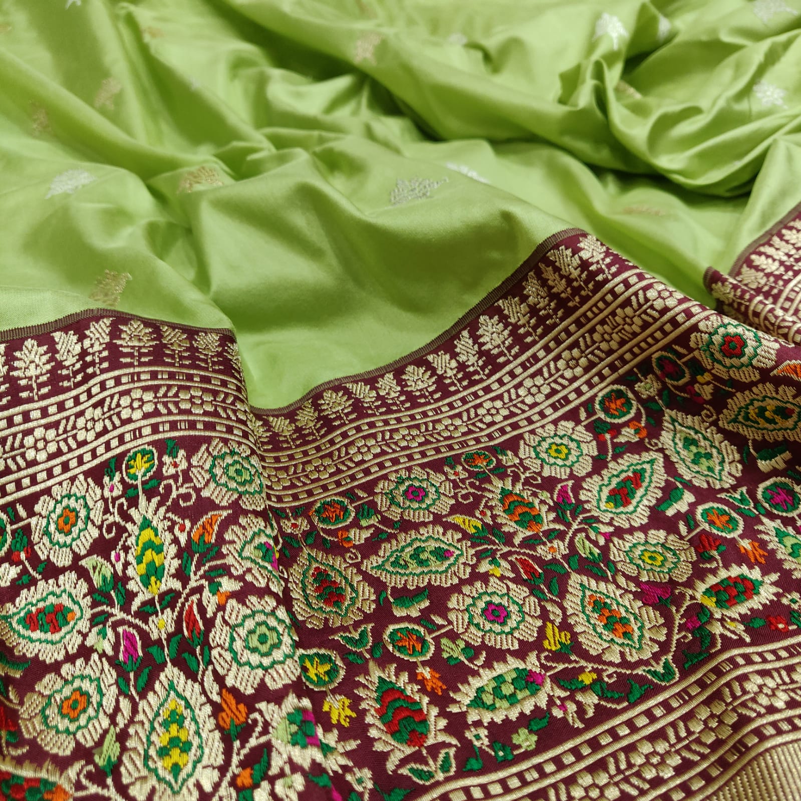 Vintage Banarsi Katan silk saree - Saffronfashionindia