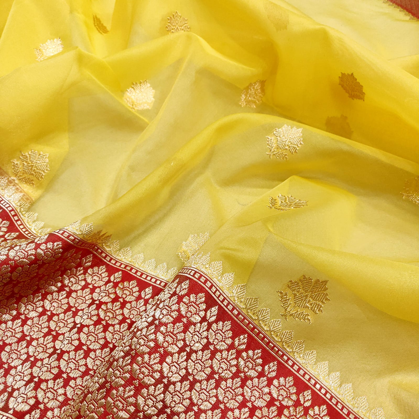 Yellow kora handwoven kadwa saree - Saffronfashionindia