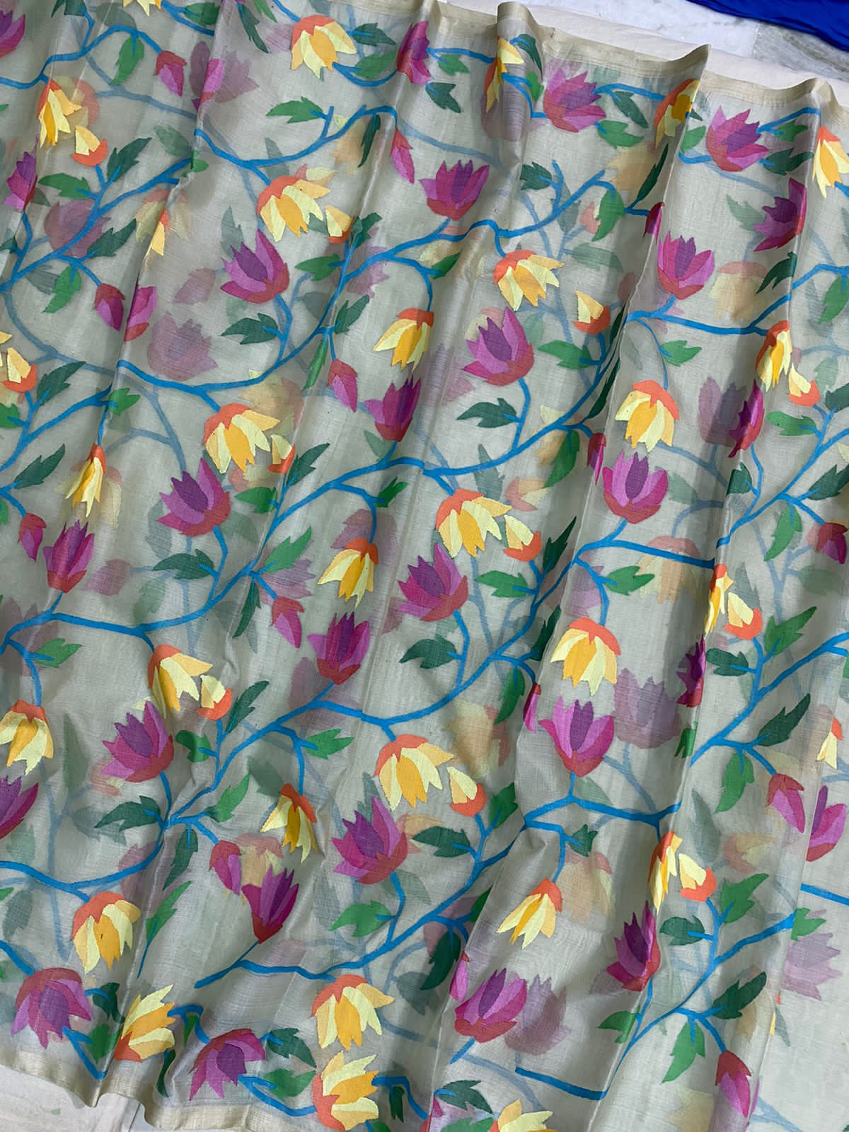 Lolita tantuj muslin saree - Saffronfashionindia