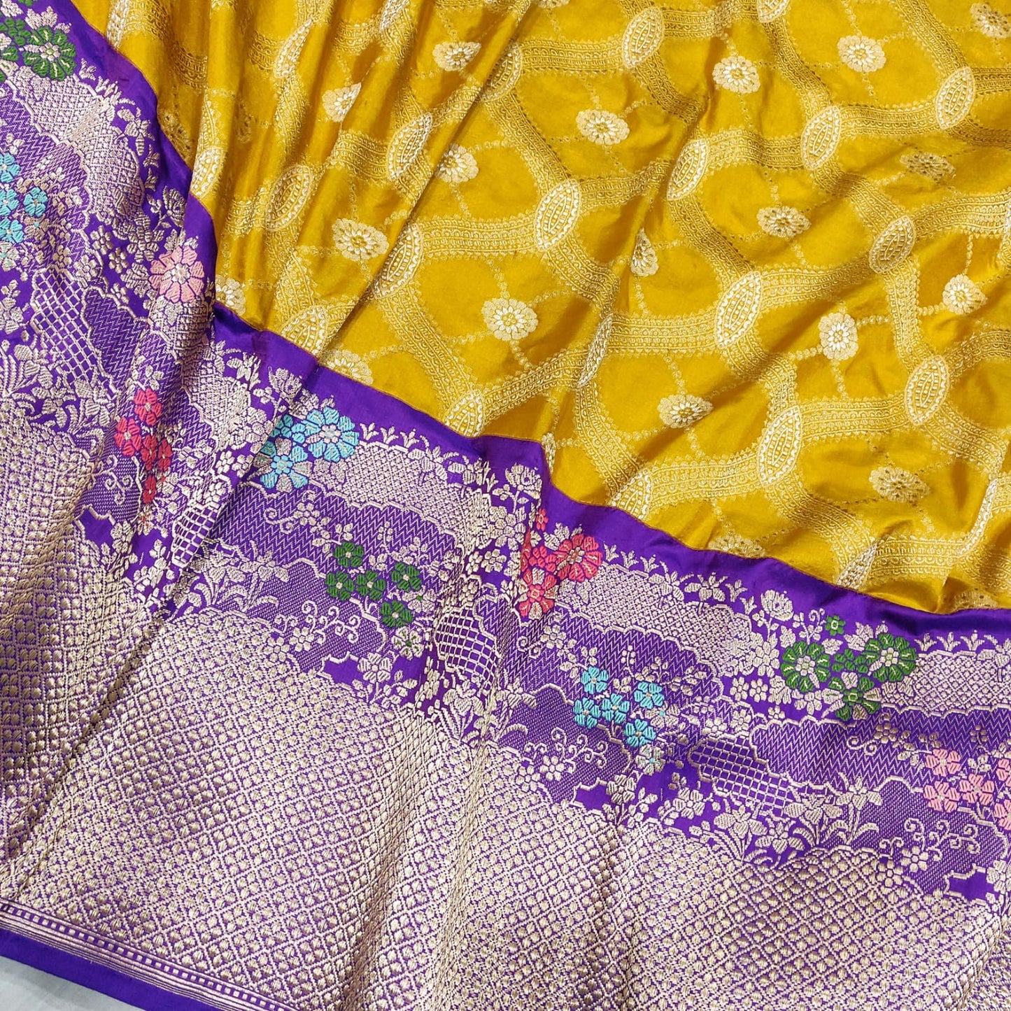 Urfi Katan silk handwoven zari saree - Saffronfashionindia