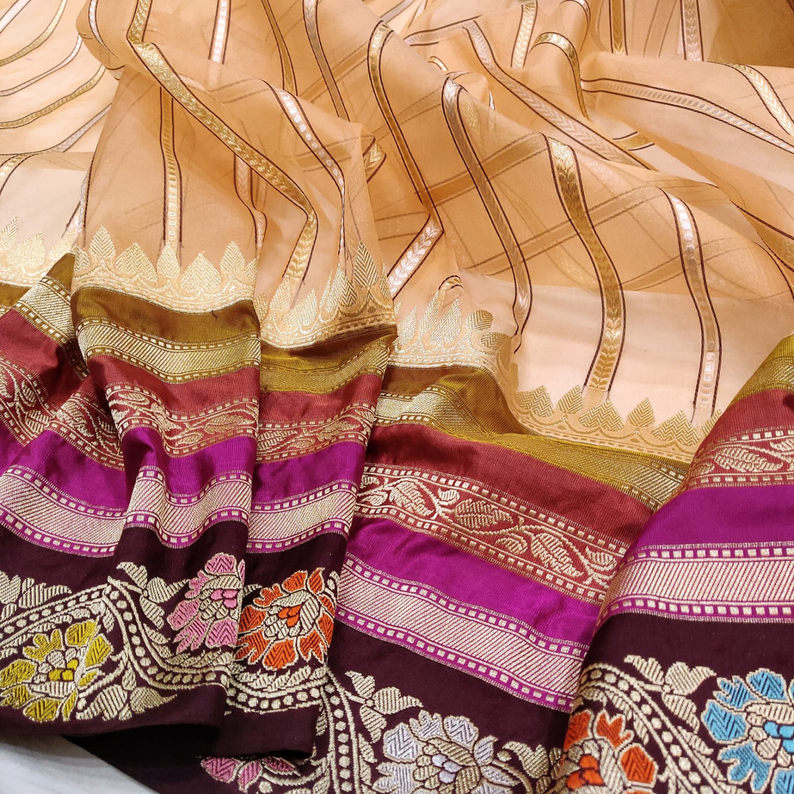 Mivika handwoven kora kadwa saree - Saffronfashionindia