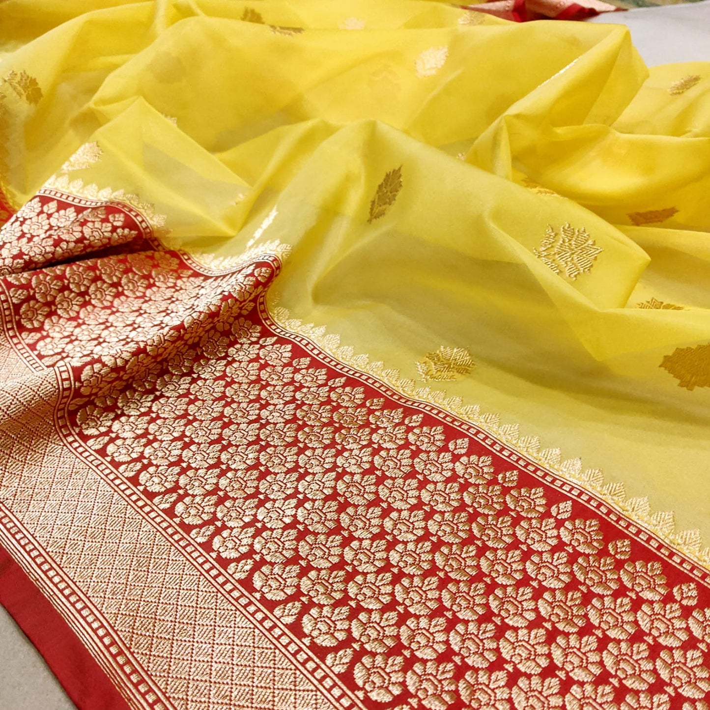 Yellow kora handwoven kadwa saree - Saffronfashionindia