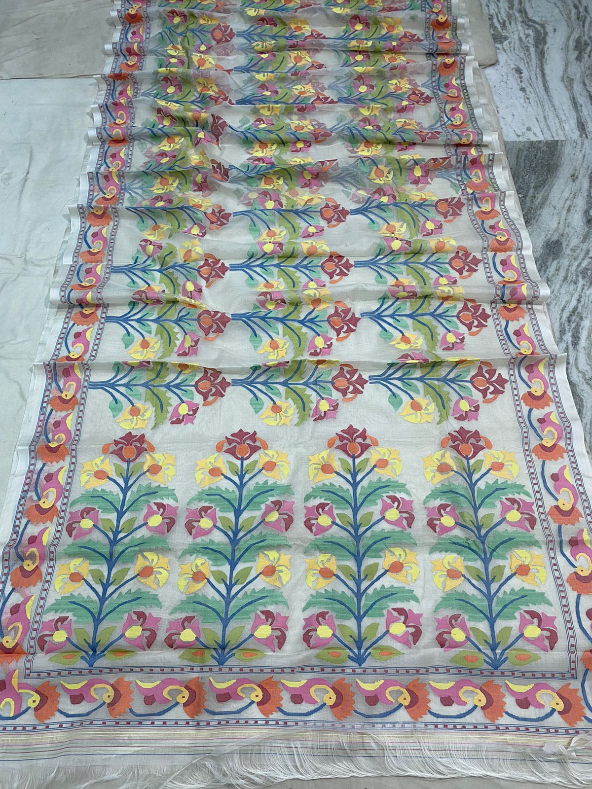 Blossom tantuj jamdani handloom sarees - Saffronfashionindia