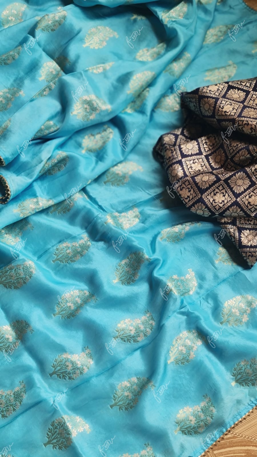 Munga floral crepe sarees - Saffronfashionindia