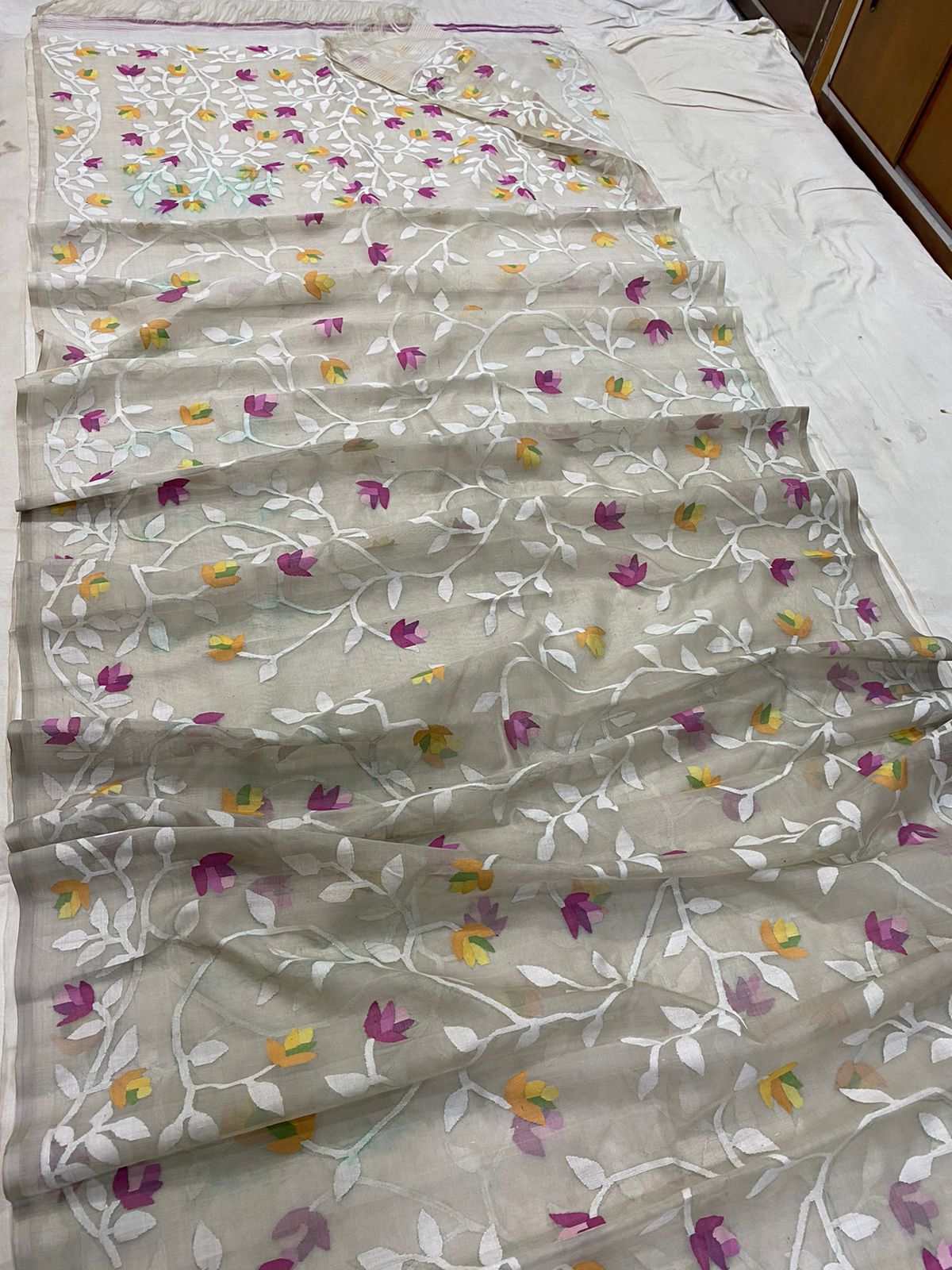 Malvish tantuj jamdani sarees - Saffronfashionindia