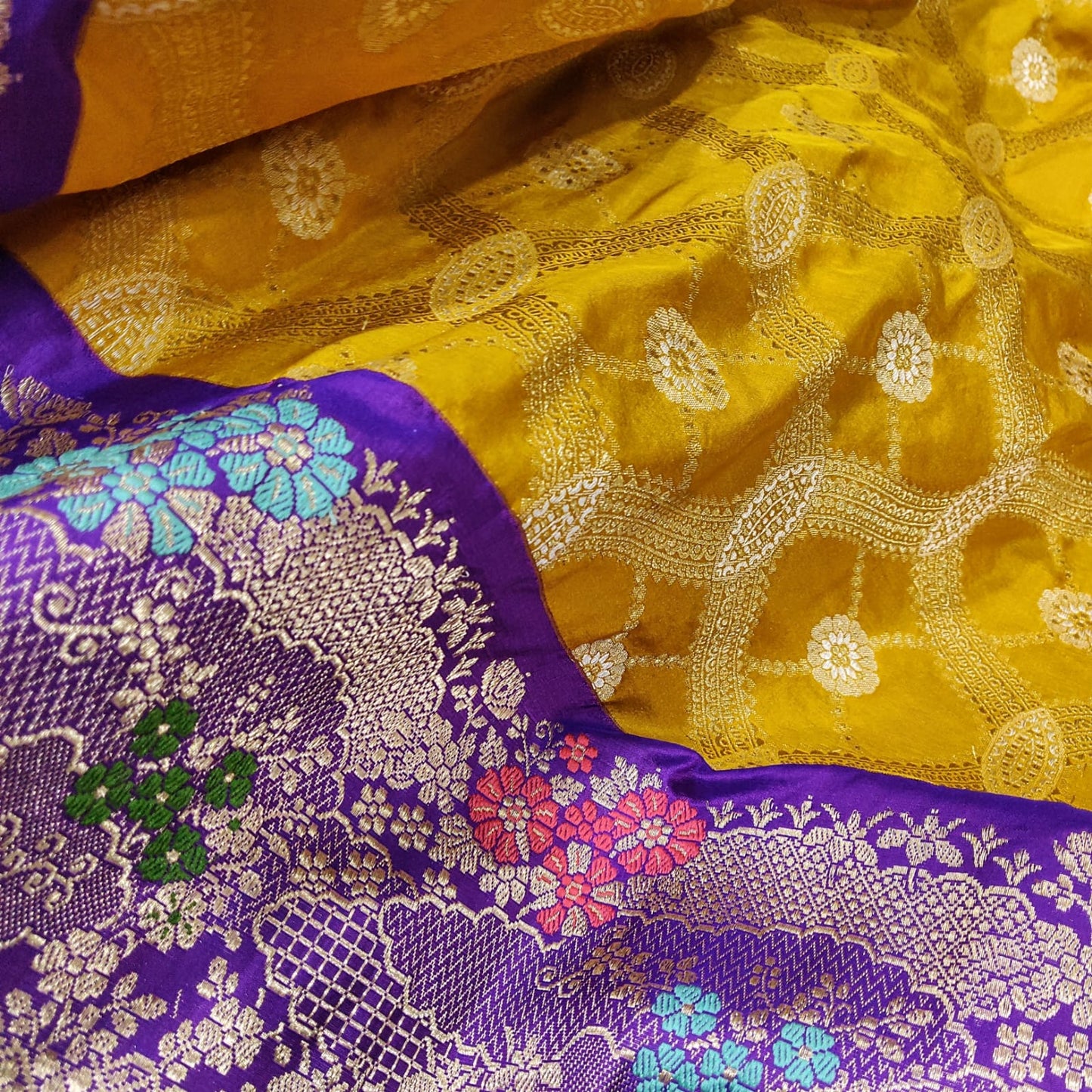 Urfi Katan silk handwoven zari saree - Saffronfashionindia