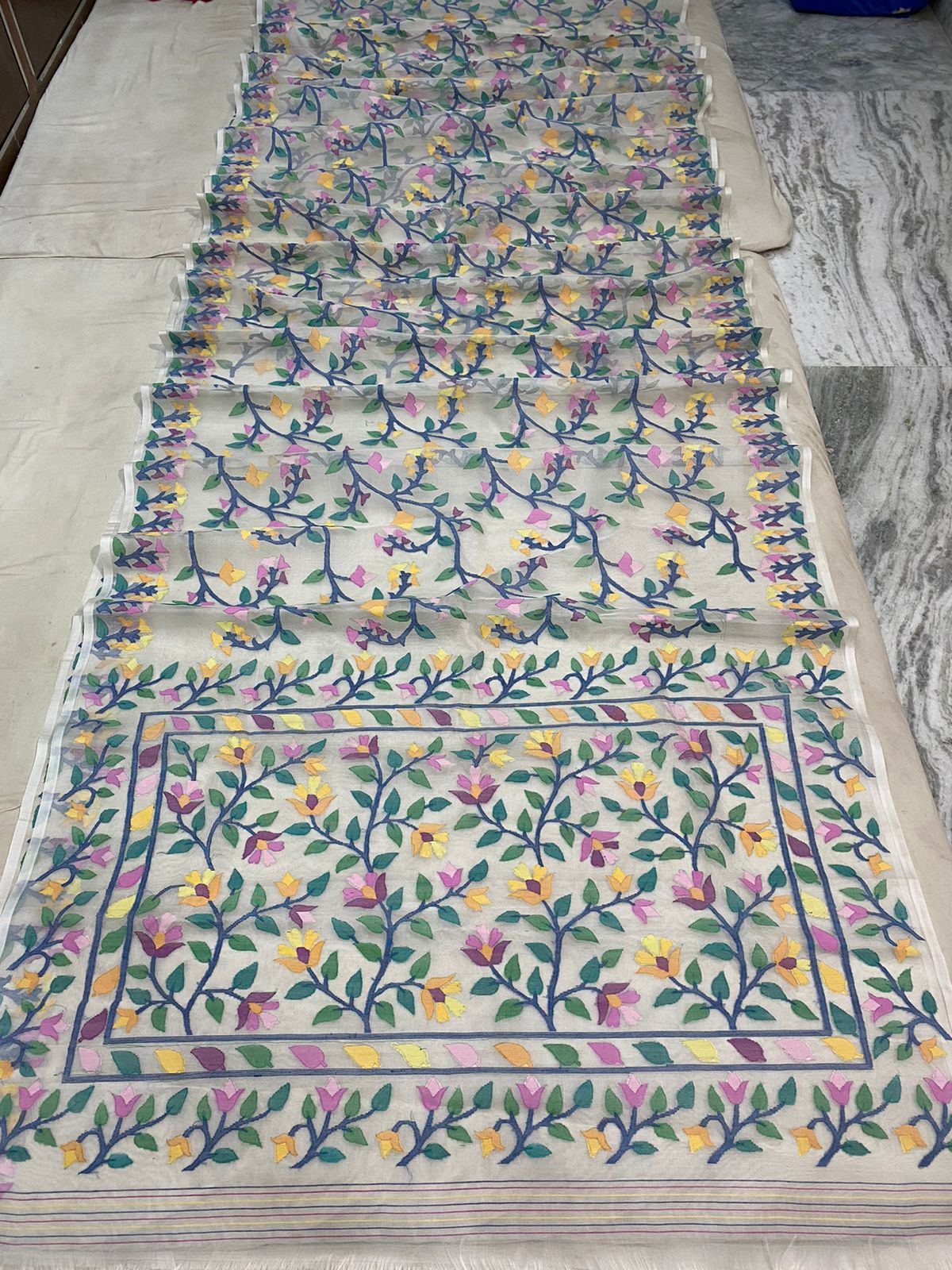 Hayati jamdani indian saree - Saffronfashionindia