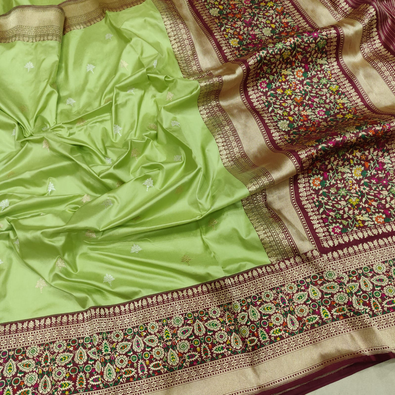 Vintage Banarsi Katan silk saree - Saffronfashionindia