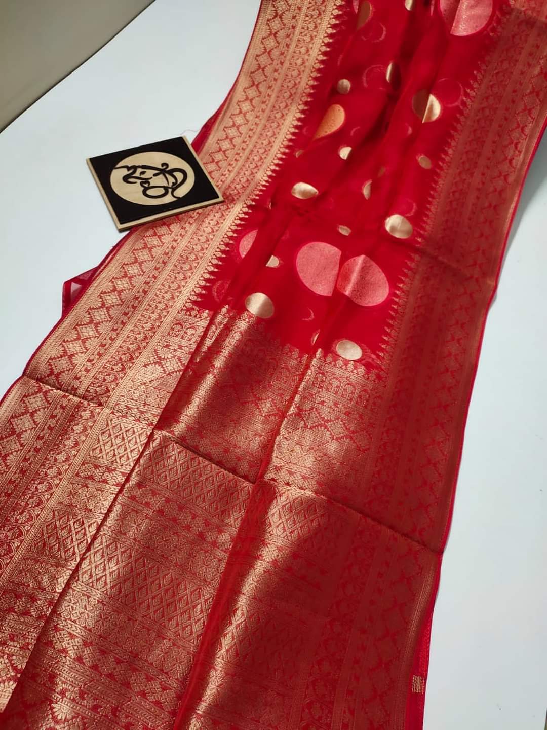 Kruti organza Indian saree - Saffronfashionindia