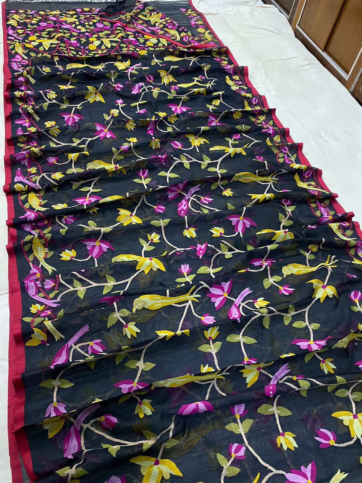 Zeba tantuj handwoven jamdani traditional sarees - Saffronfashionindia