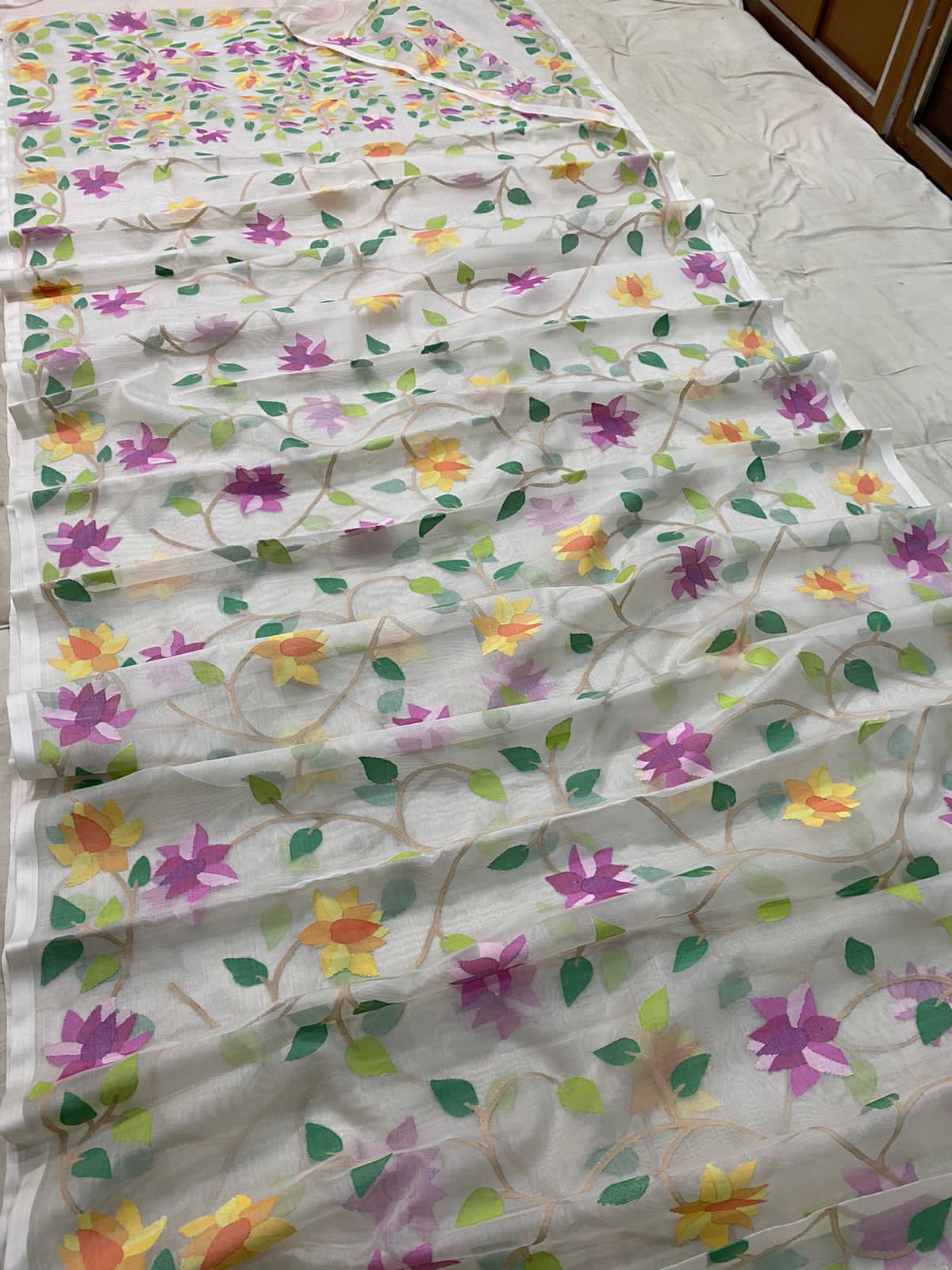 Humisha muslin jamdani handwoven saree - Saffronfashionindia