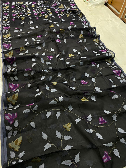 Rivaz muslin jamdani saree - Saffronfashionindia