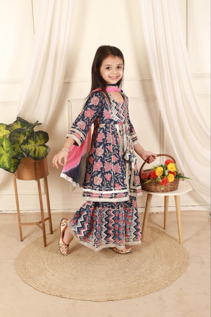 Pavish Anarkali kids dresz - Saffronfashionindia