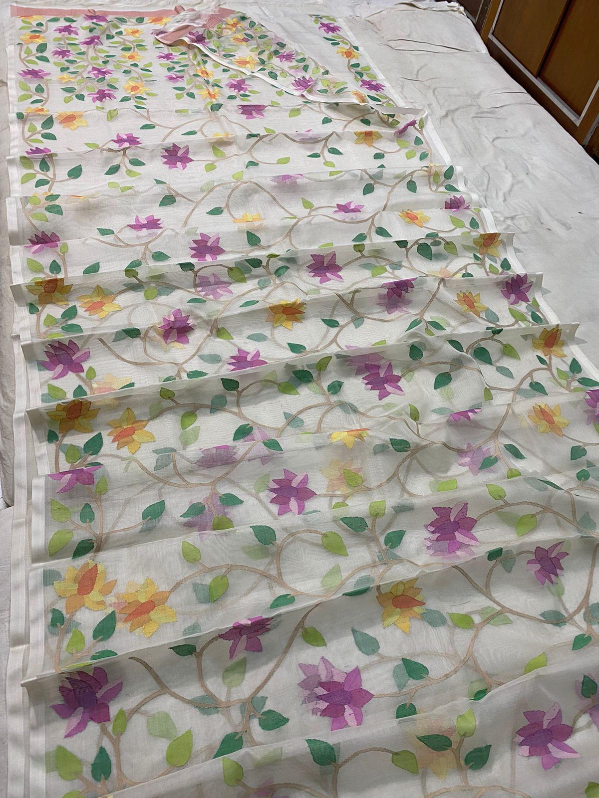 Kaveri jamdani Indian heritage saree - Saffronfashionindia