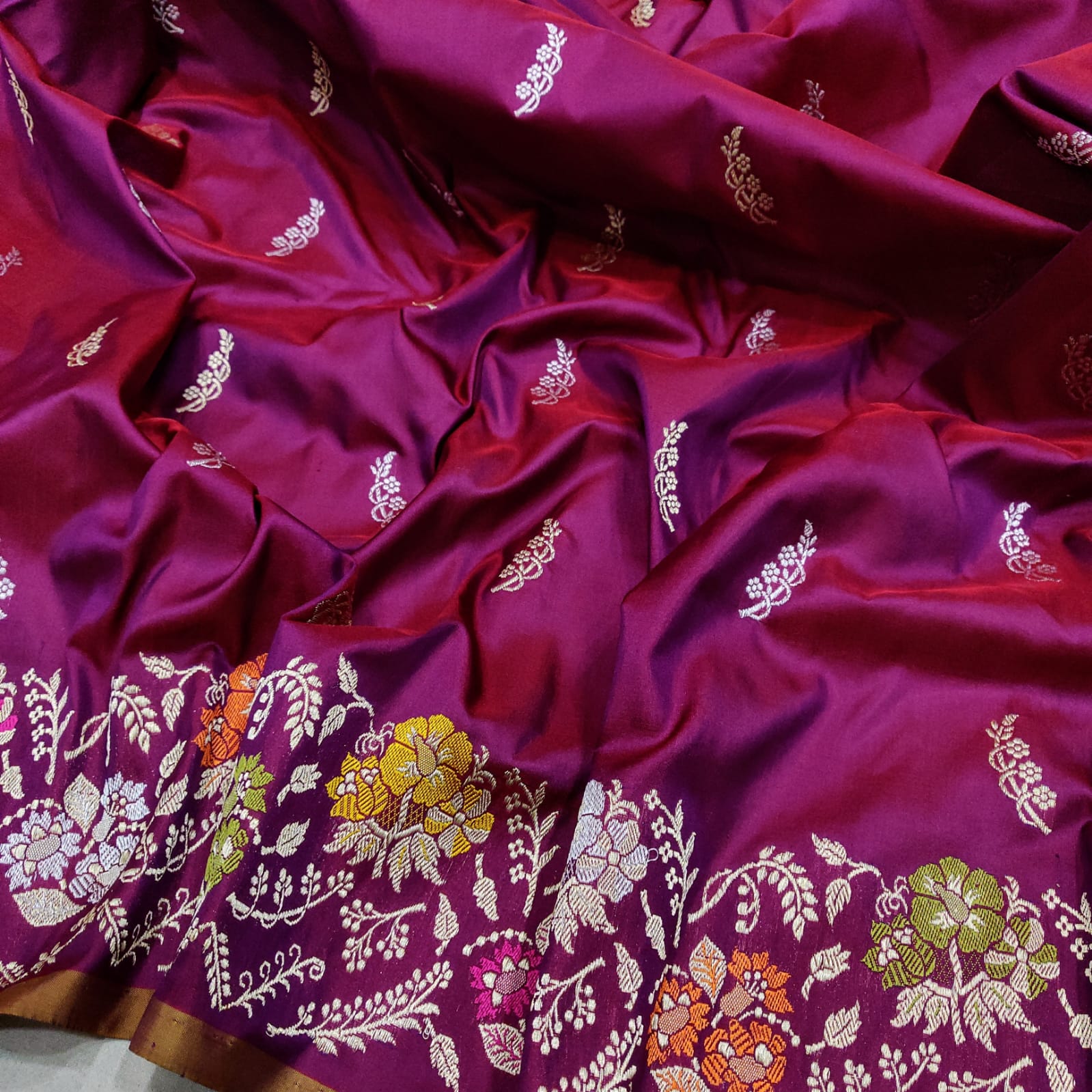 Walia handwoven kadwa saree - Saffronfashionindia